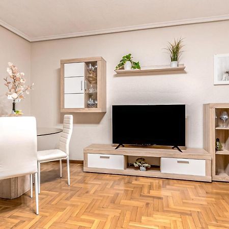 Stunning Apartment In Gijon With Wifi Экстерьер фото