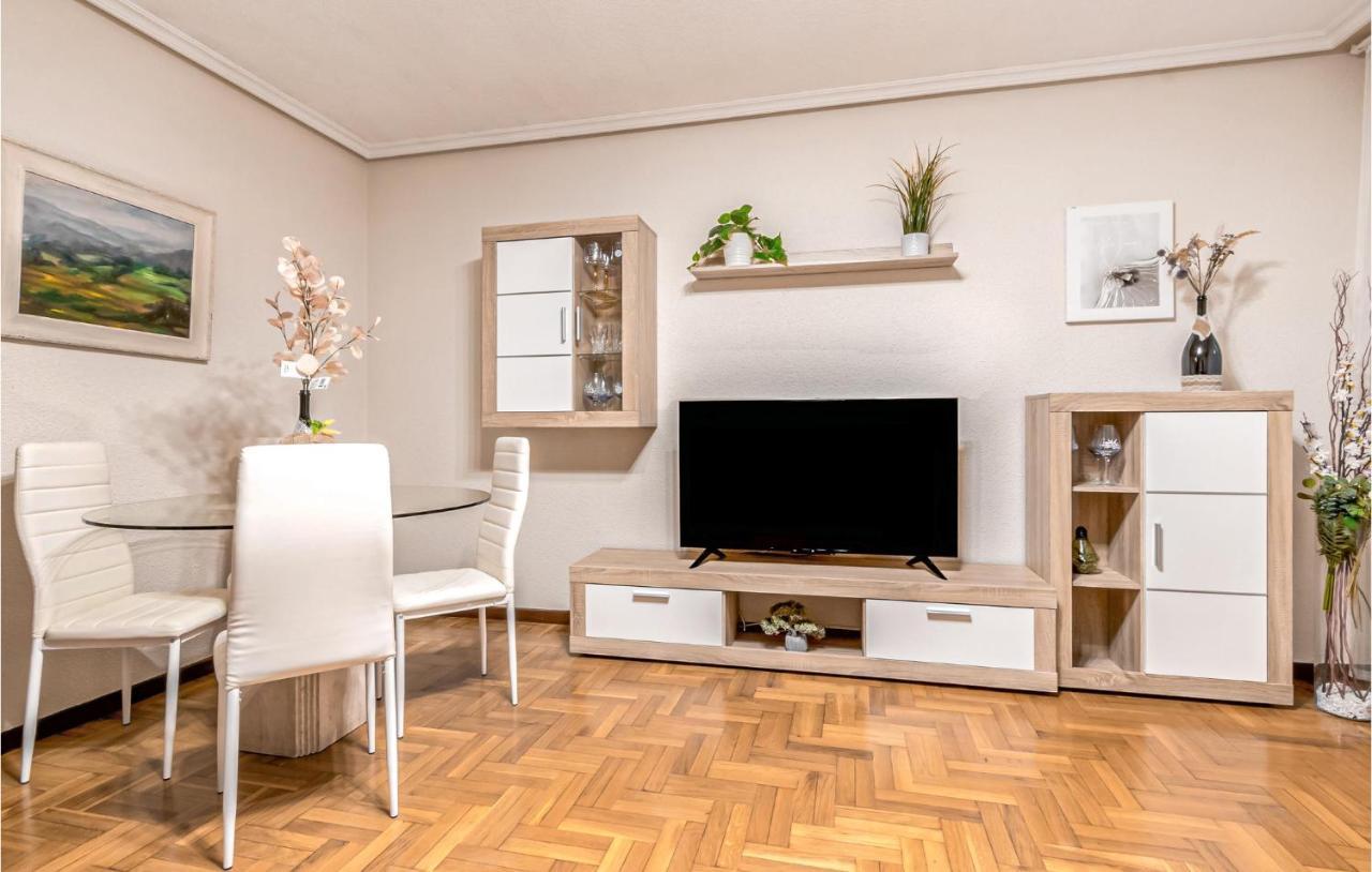 Stunning Apartment In Gijon With Wifi Экстерьер фото