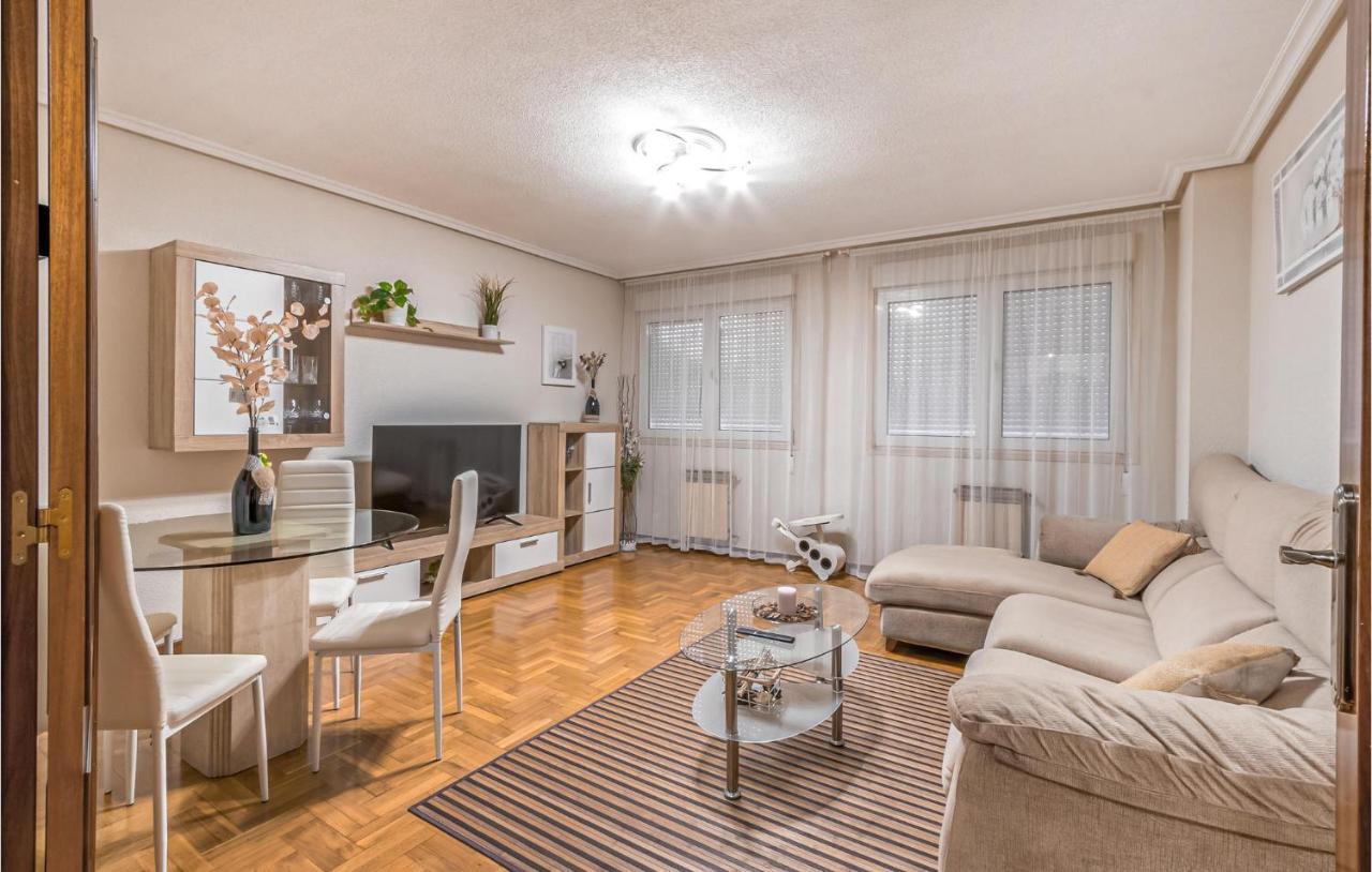Stunning Apartment In Gijon With Wifi Экстерьер фото